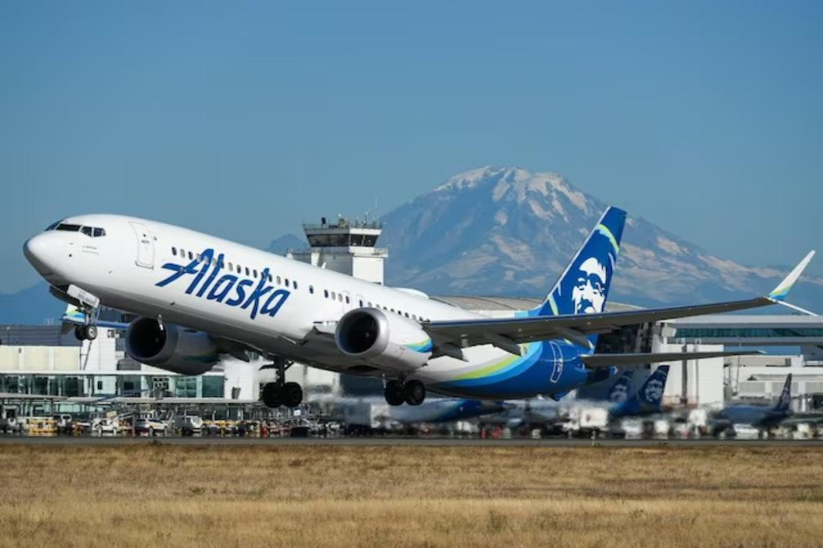 Alaska Airlines Flight 561
