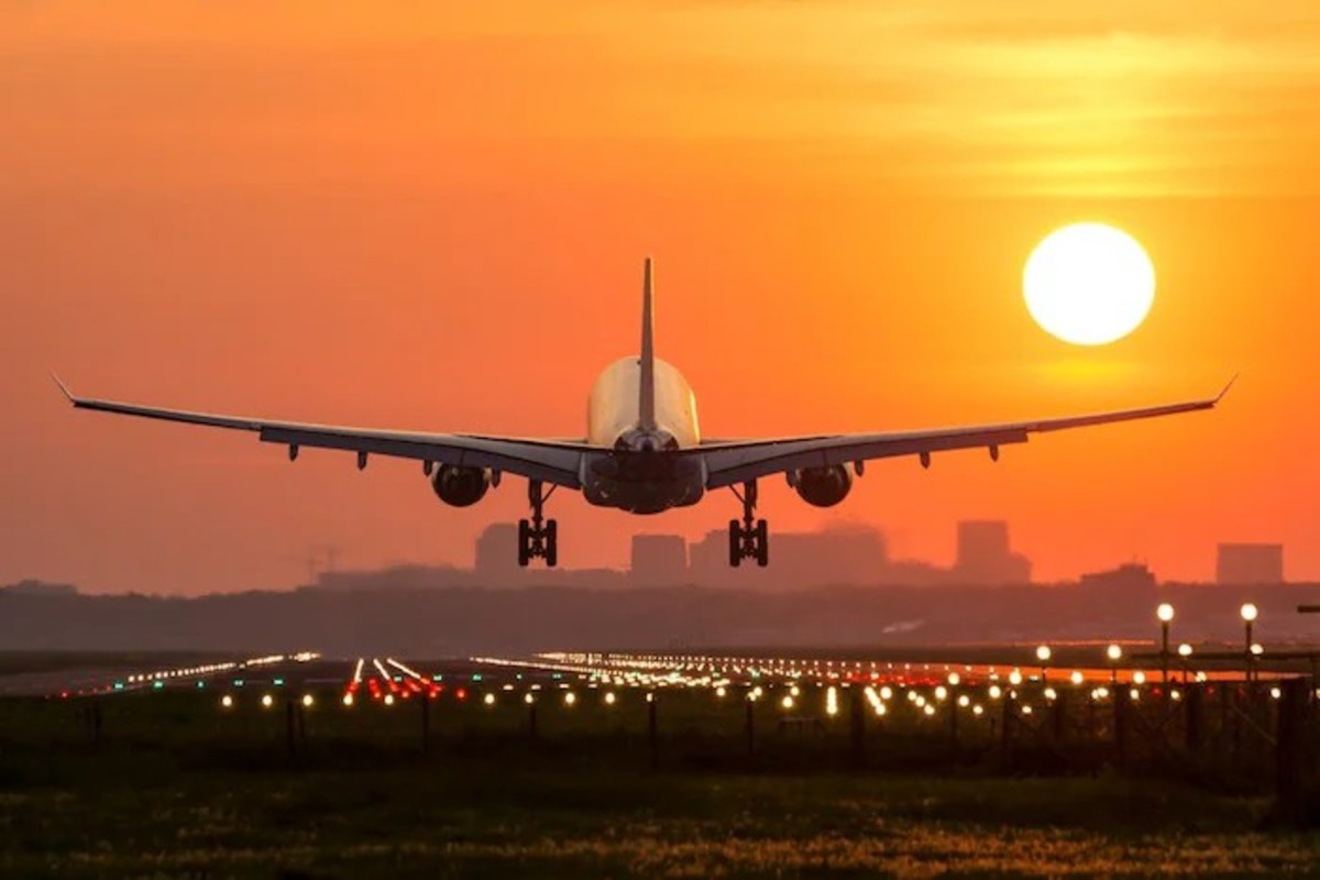 Flight Attendant Reveal Shocking Secret