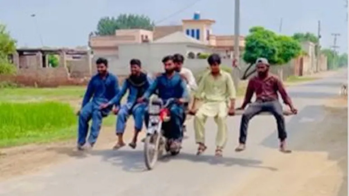 Jugaa Rickshaw