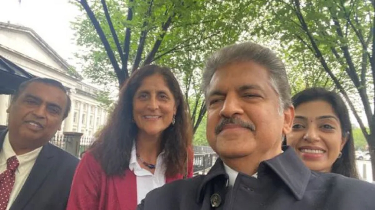 Anand Mahindra Meeting Sunita Williams