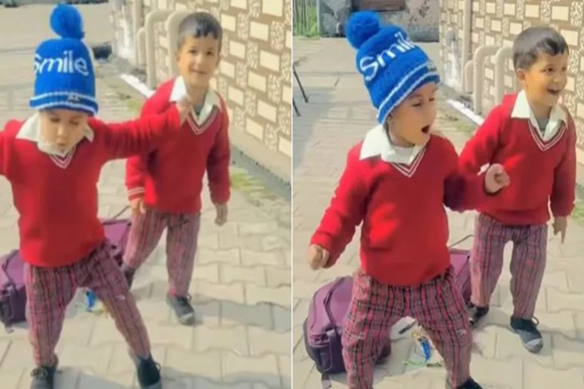 Little School Boys Dance
