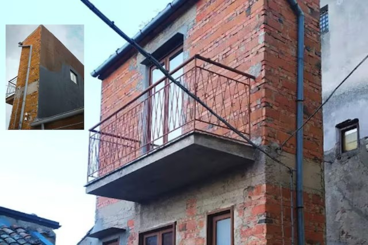 Worlds Narrowest House