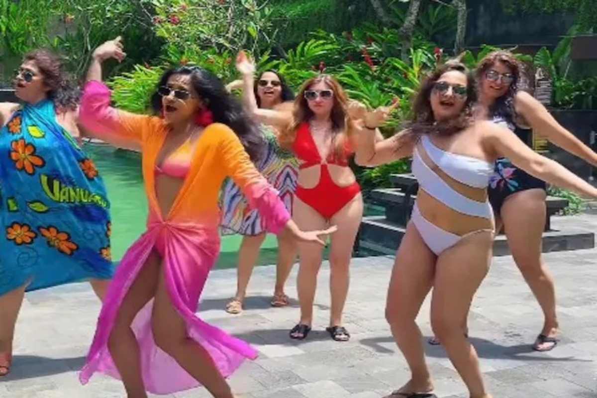 Indian women dance in swimsuit in Bali Video
