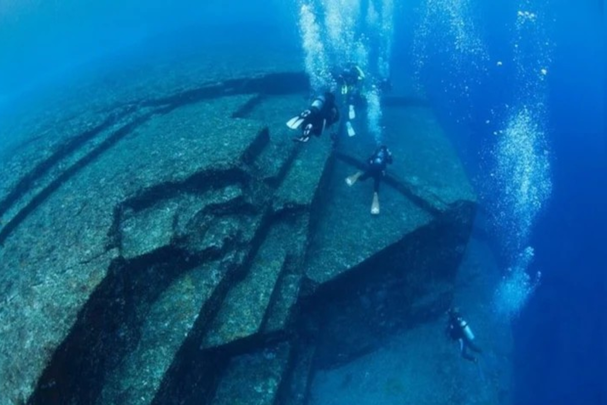 Underwater Pyramid Found in Japan
