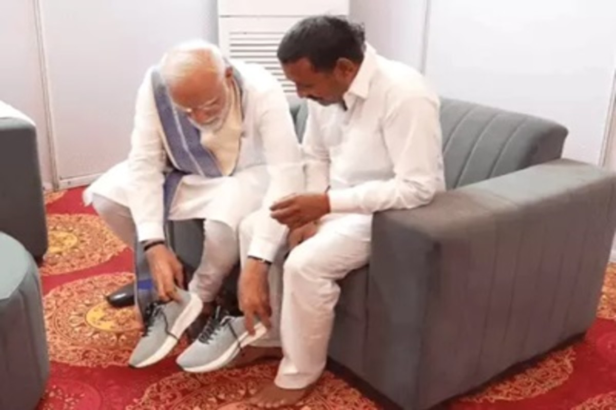 Modi Made Rampal Of Haryana Wear Boots