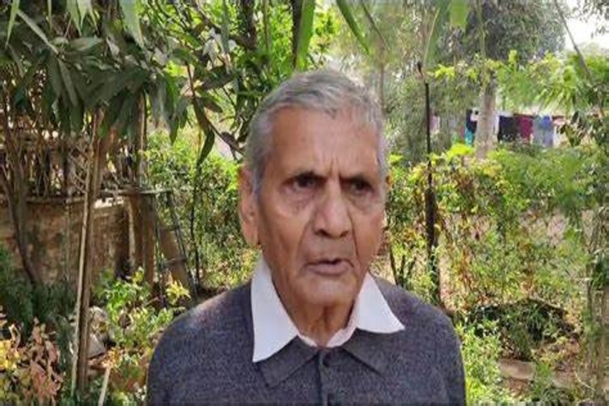 Ambalal Patel predicts war