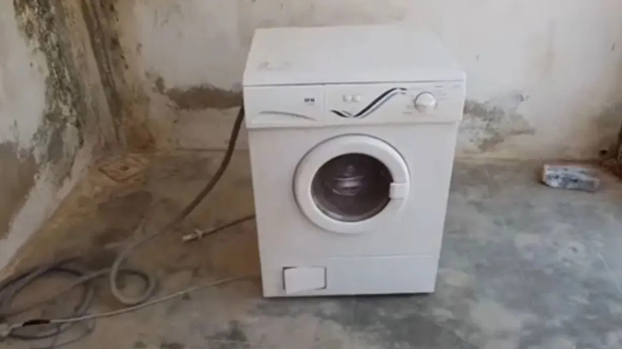Stone in Washing Machine Experiment Video