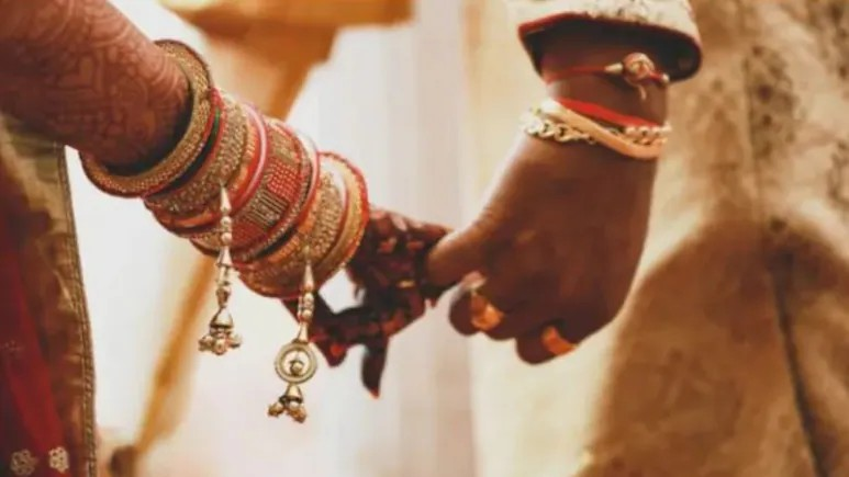 Thieves Nabbed at Their Own Wedding