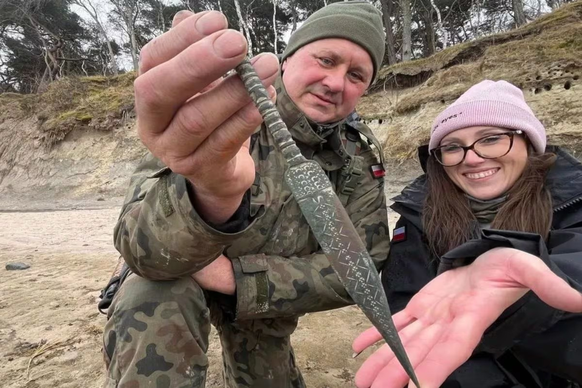 Ancient Dagger Found in Poland