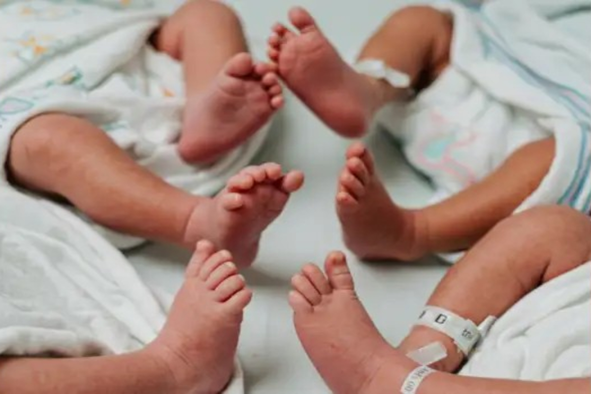 Woman gave birth to 4 Babies in MP