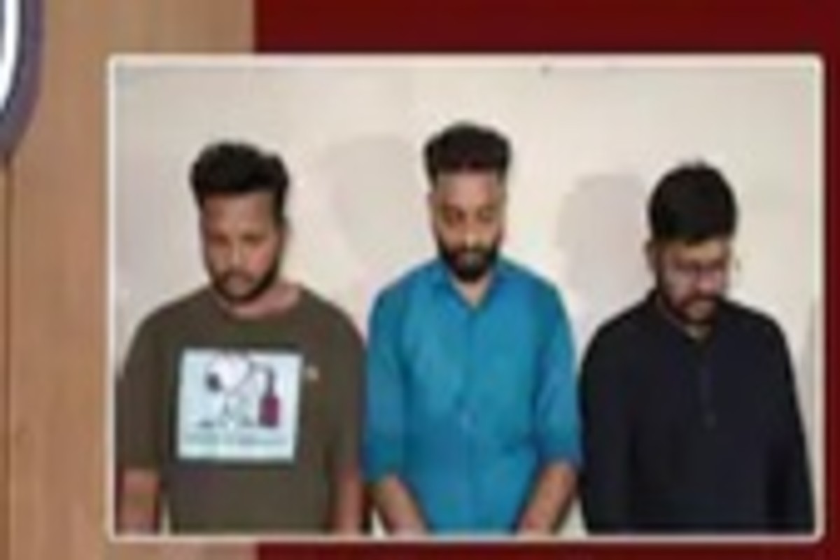 Surat Fake call centre