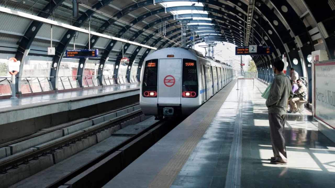 Seat Get in Delhi Metro