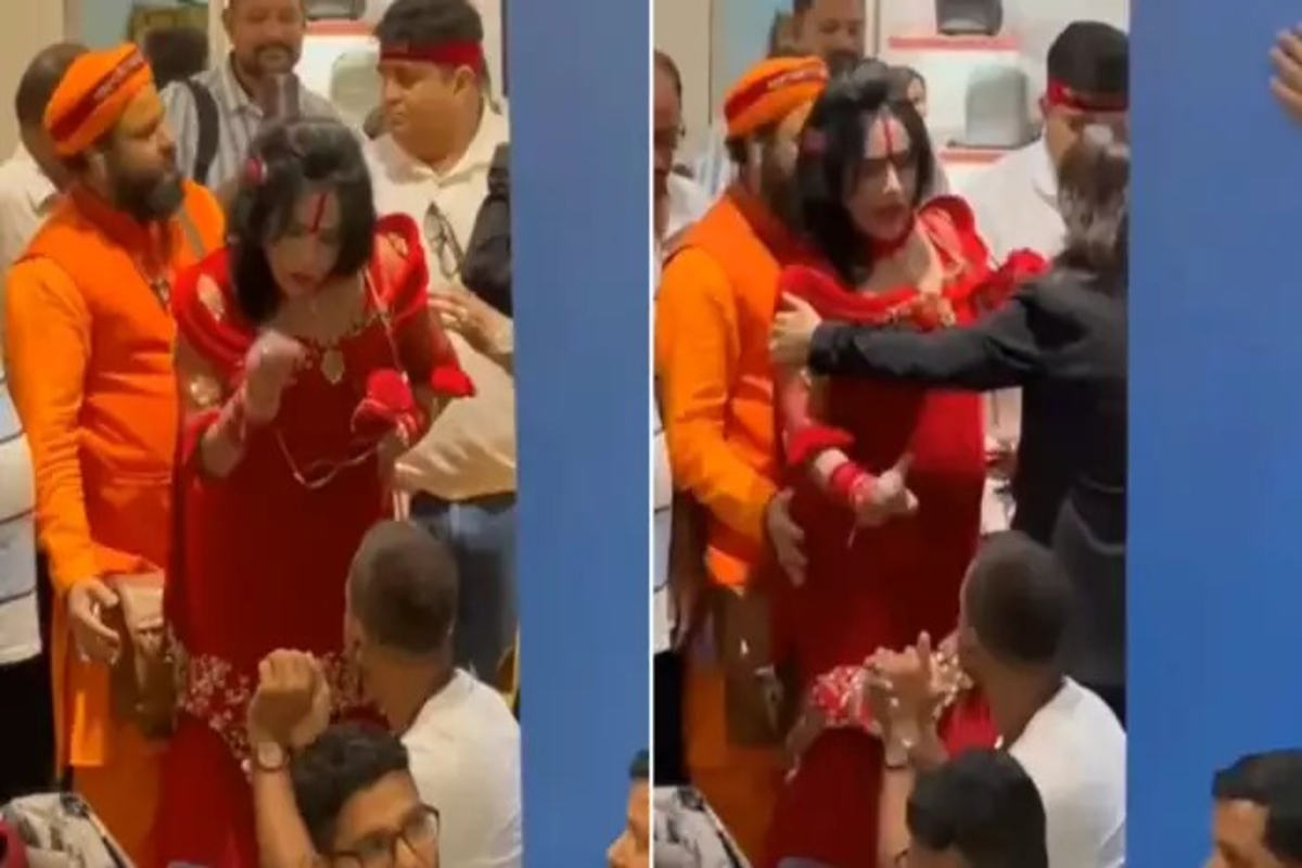 Passengers Protesting Against Air India Video