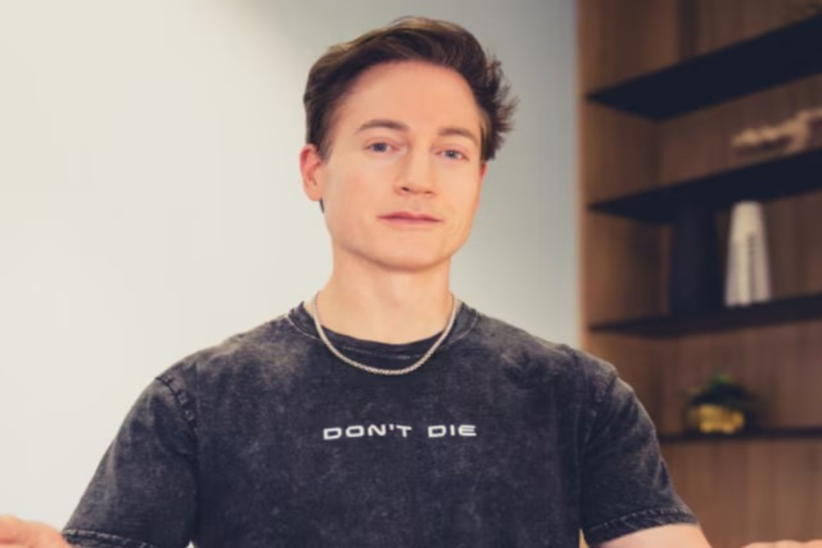 Billionaire Claims Age 10