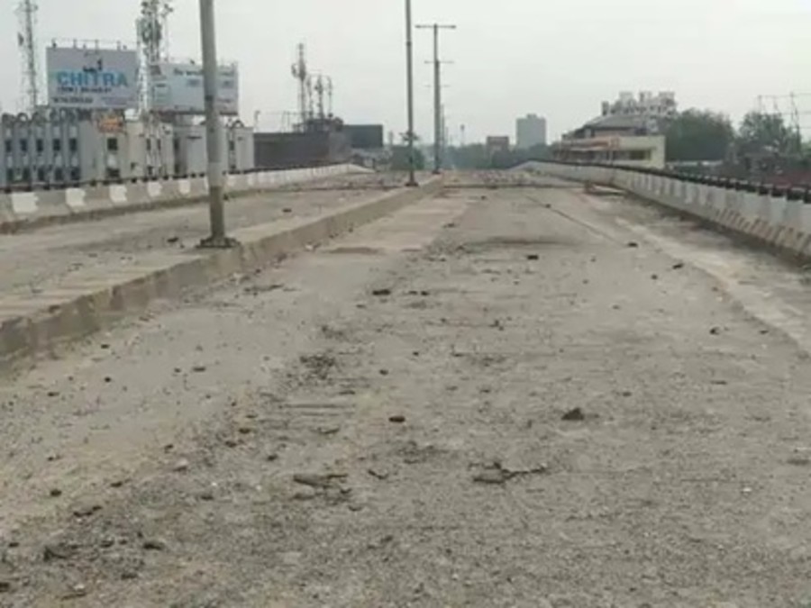 Hatkeshwar Bridge demolition