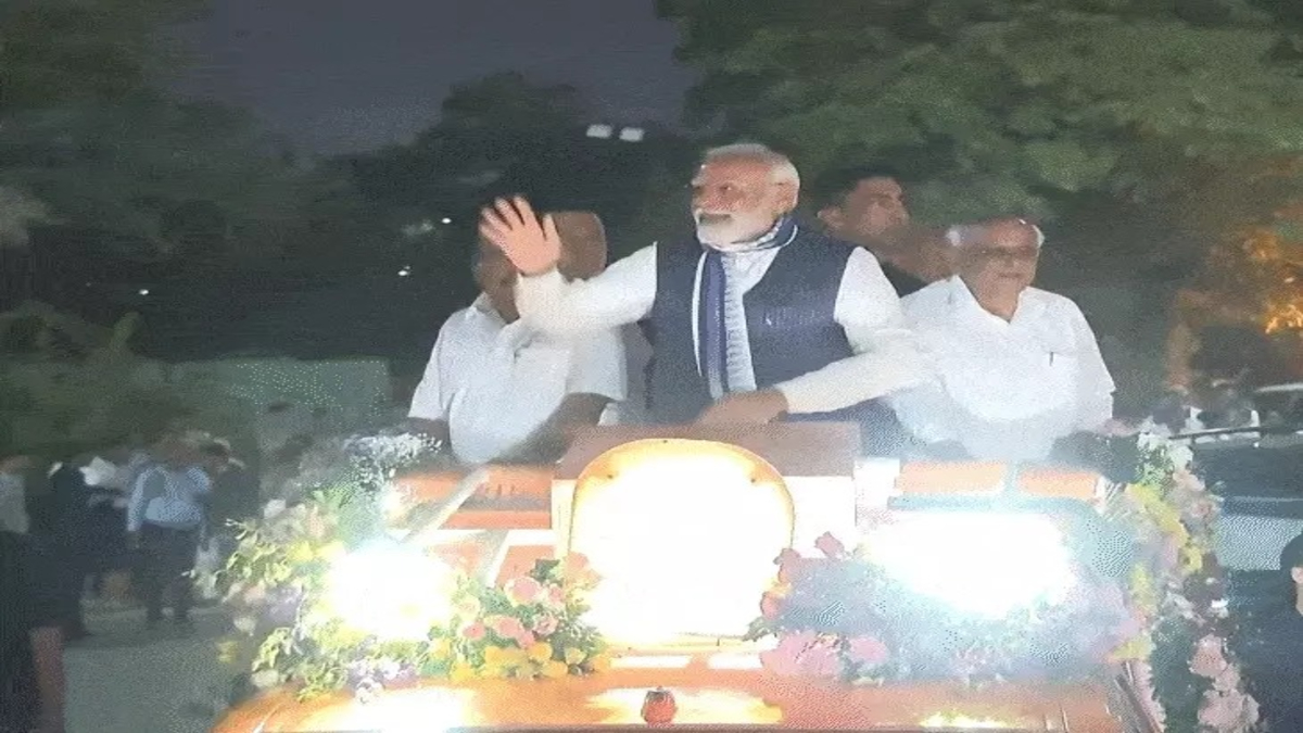 Pm Modi Ahmedabad Road Show
