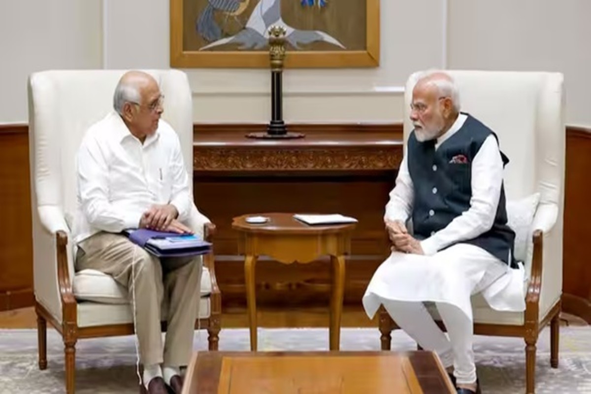 PM Modi talks with Gujarat CM