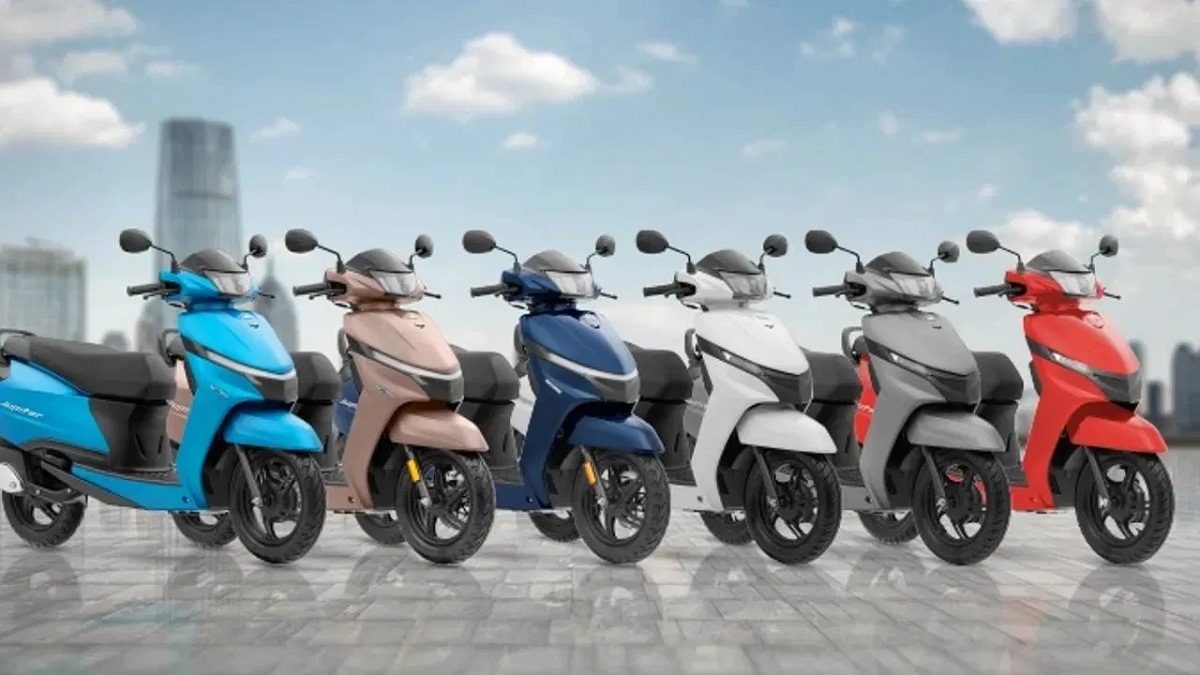 TVS iQube 2025