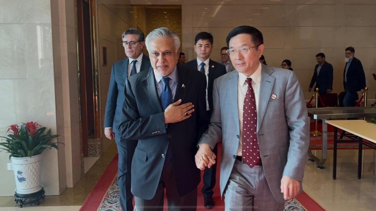 Pm Ishaq Dar