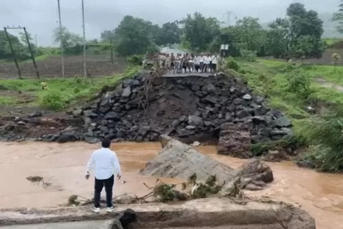 Bridge Collapse On Rajpipla-Dediapada Highway