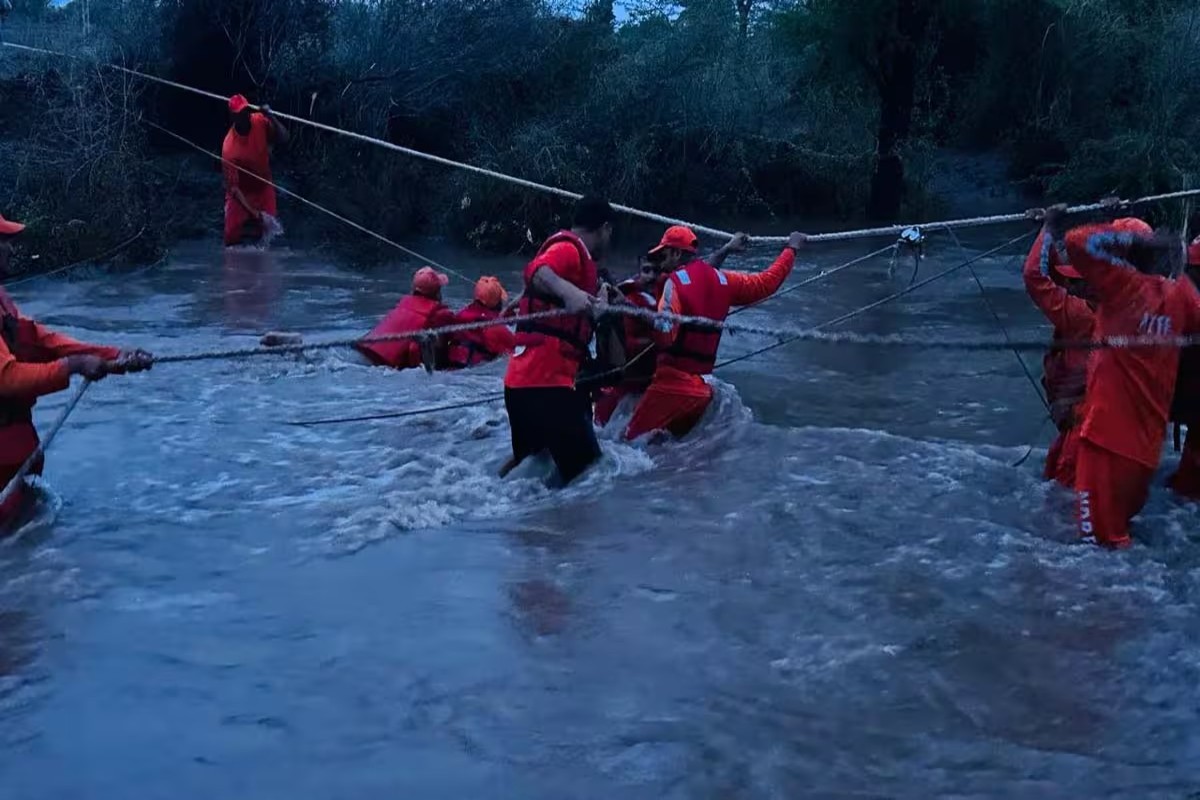 Gujarat Heavy Rains Flood Alert