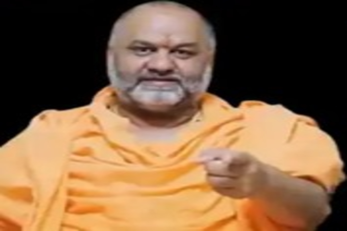 Maheshgiri Bapu Slams Aap Leader
