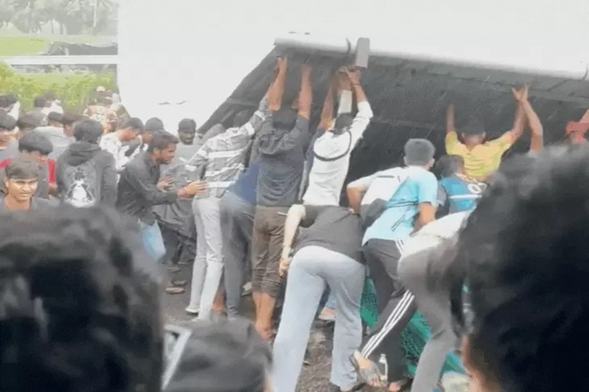 Surat Cricket Box Shed Collapse