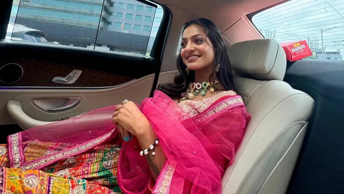 Monalisa Bhonsle Viral Girl