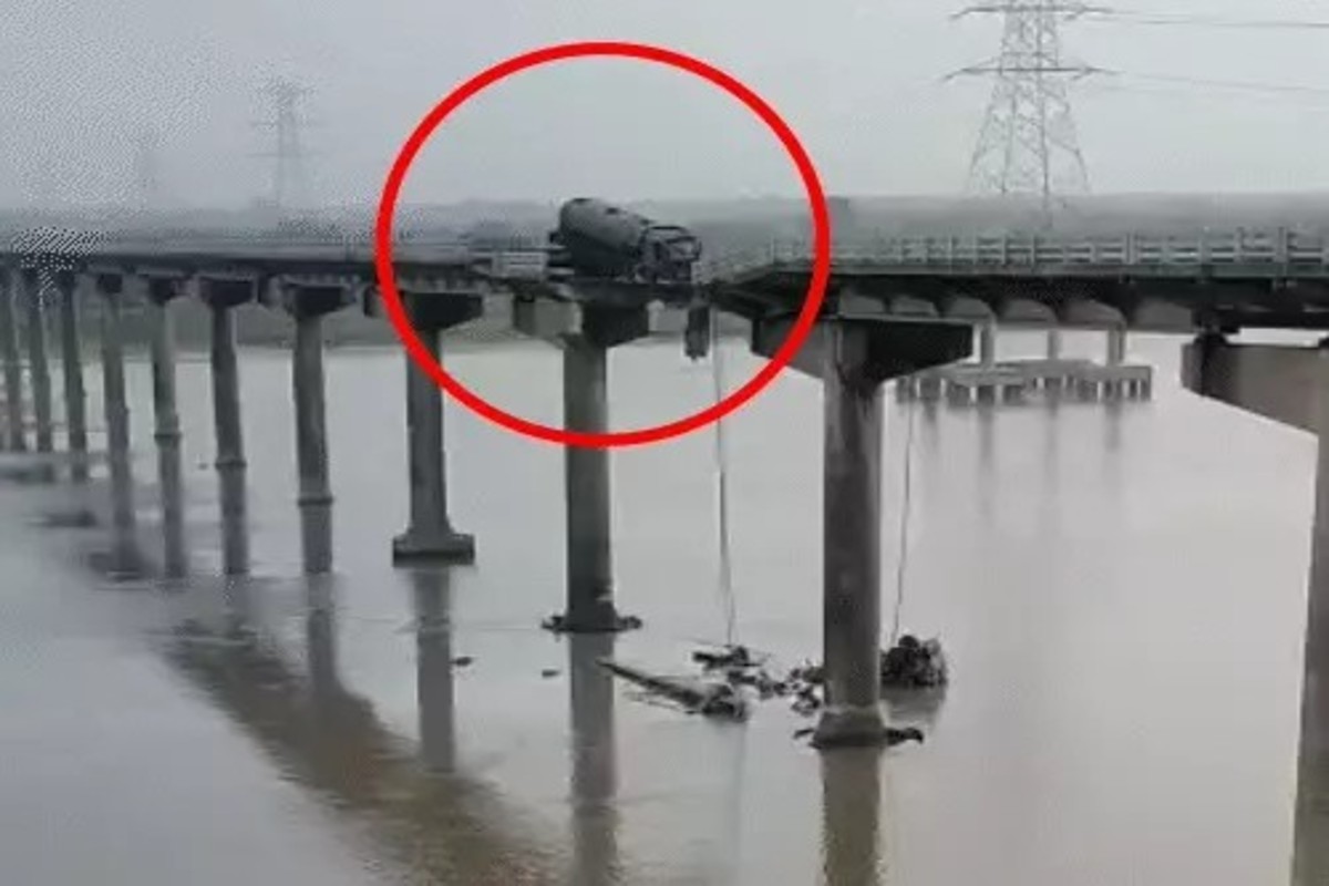 Ghambhira Bridge Collapse