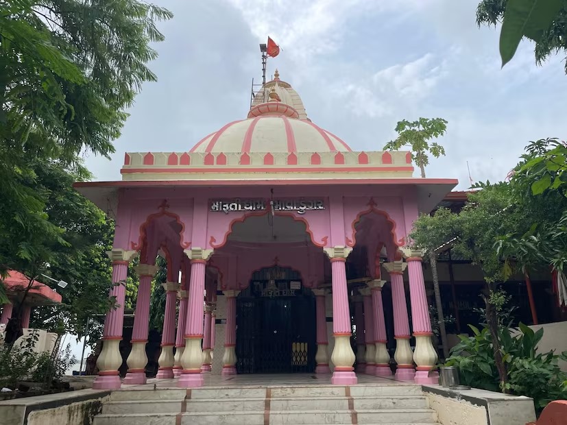 Mava Dungar Hanuman Temple In Bhavnagar