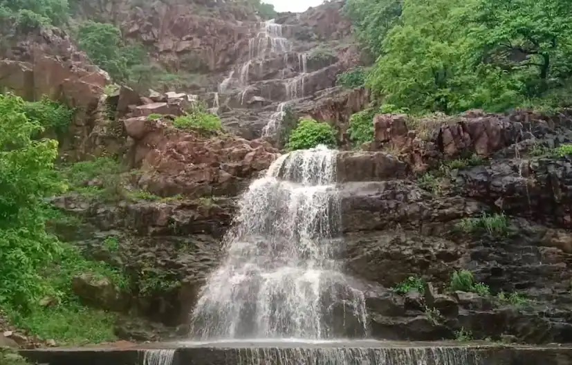 Sunsar Waterfall In Aravalli