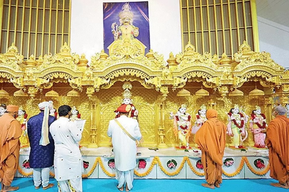 Swaminarayan Mandir Church Conversion Usa