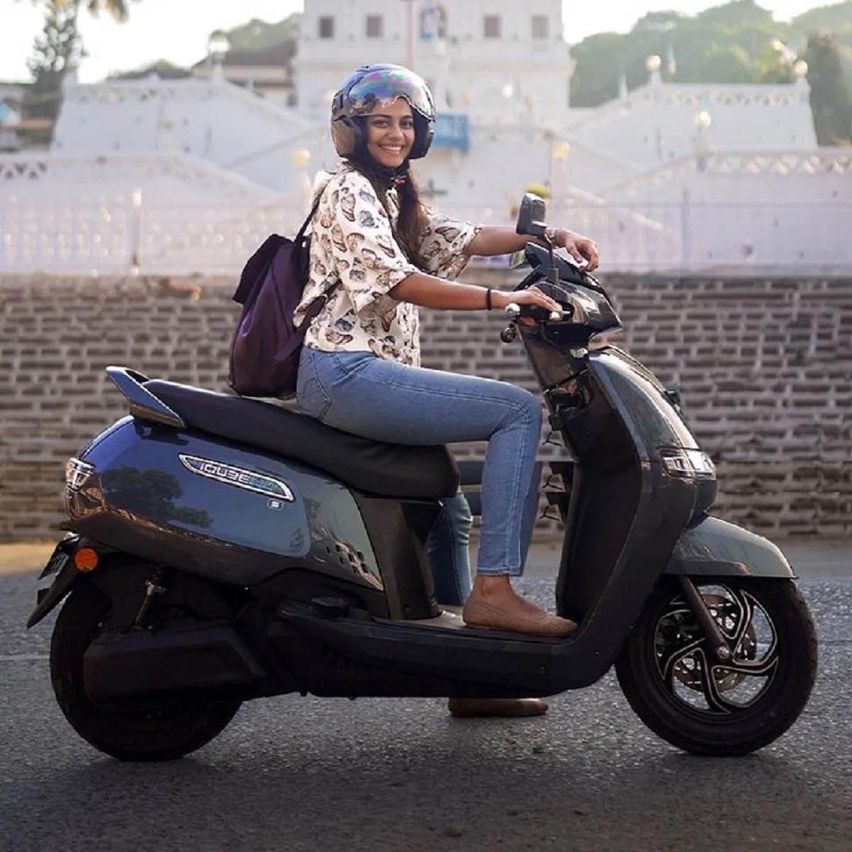 Tvs Iqube Electric Scooter