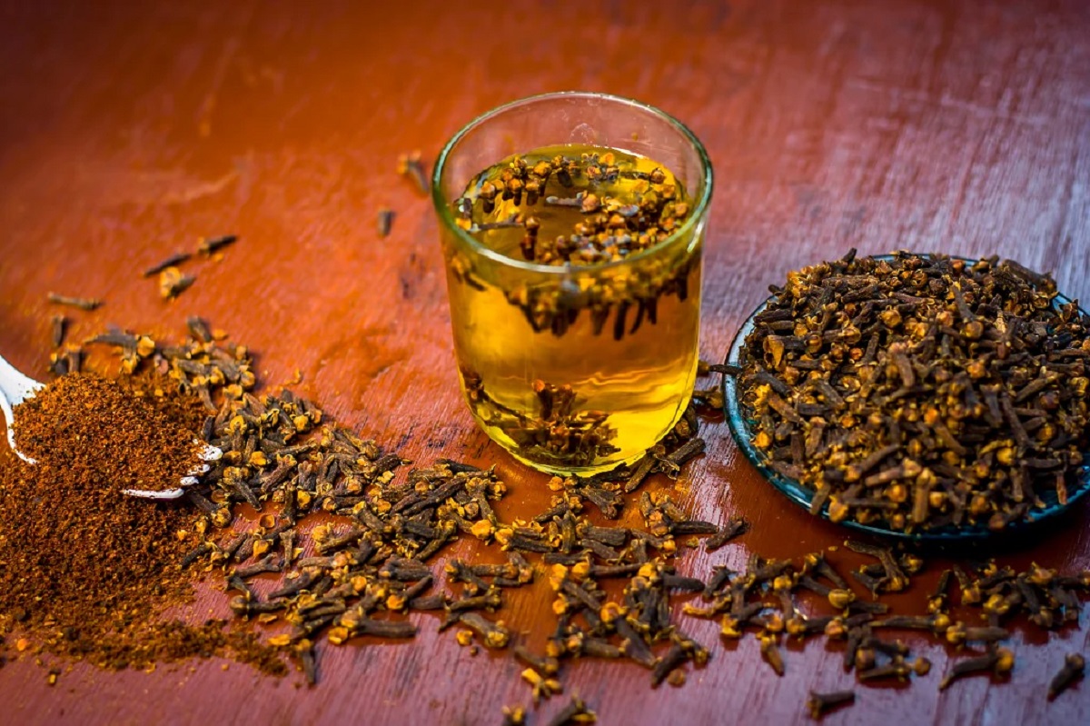 Clove Water Benefits